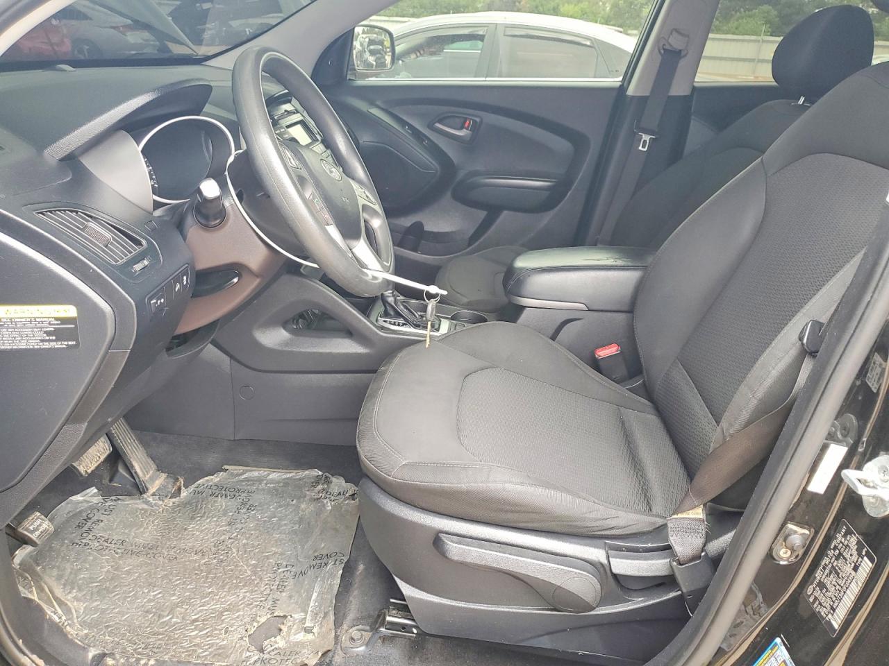 2015 HYUNDAI TUCSON GL (Middle-Low)