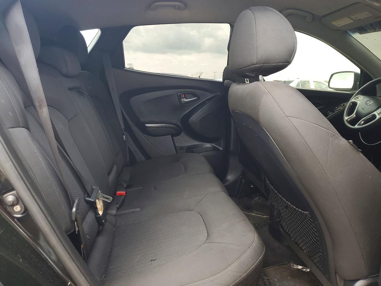 2015 HYUNDAI TUCSON GL (Middle-Low)