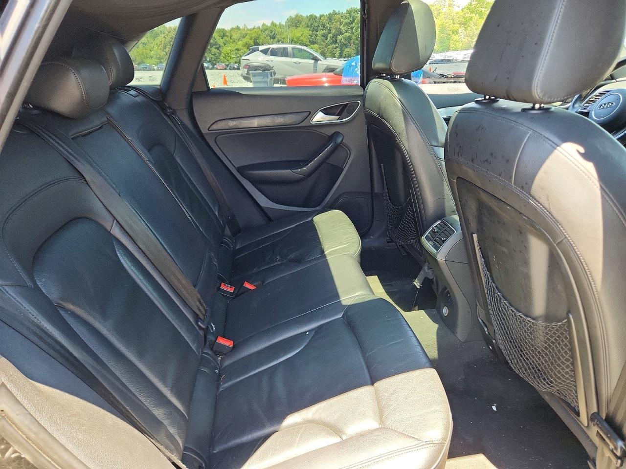 2015 AUDI Q3