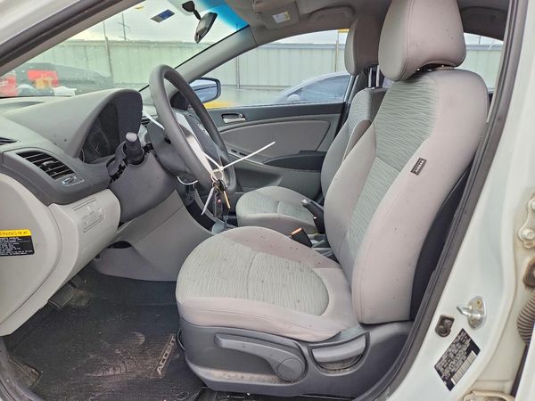 2016 HYUNDAI ACCENT