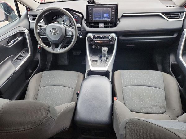 2022 TOYOTA RAV4 XLE