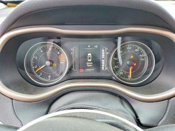 2016 JEEP CHEROKEE Sport — ODOM