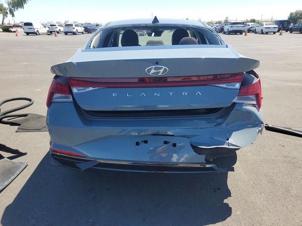 2022 HYUNDAI ELANTRA