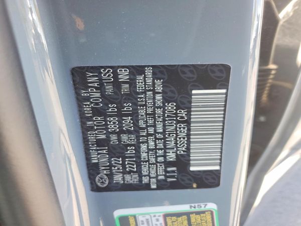 2022 HYUNDAI ELANTRA