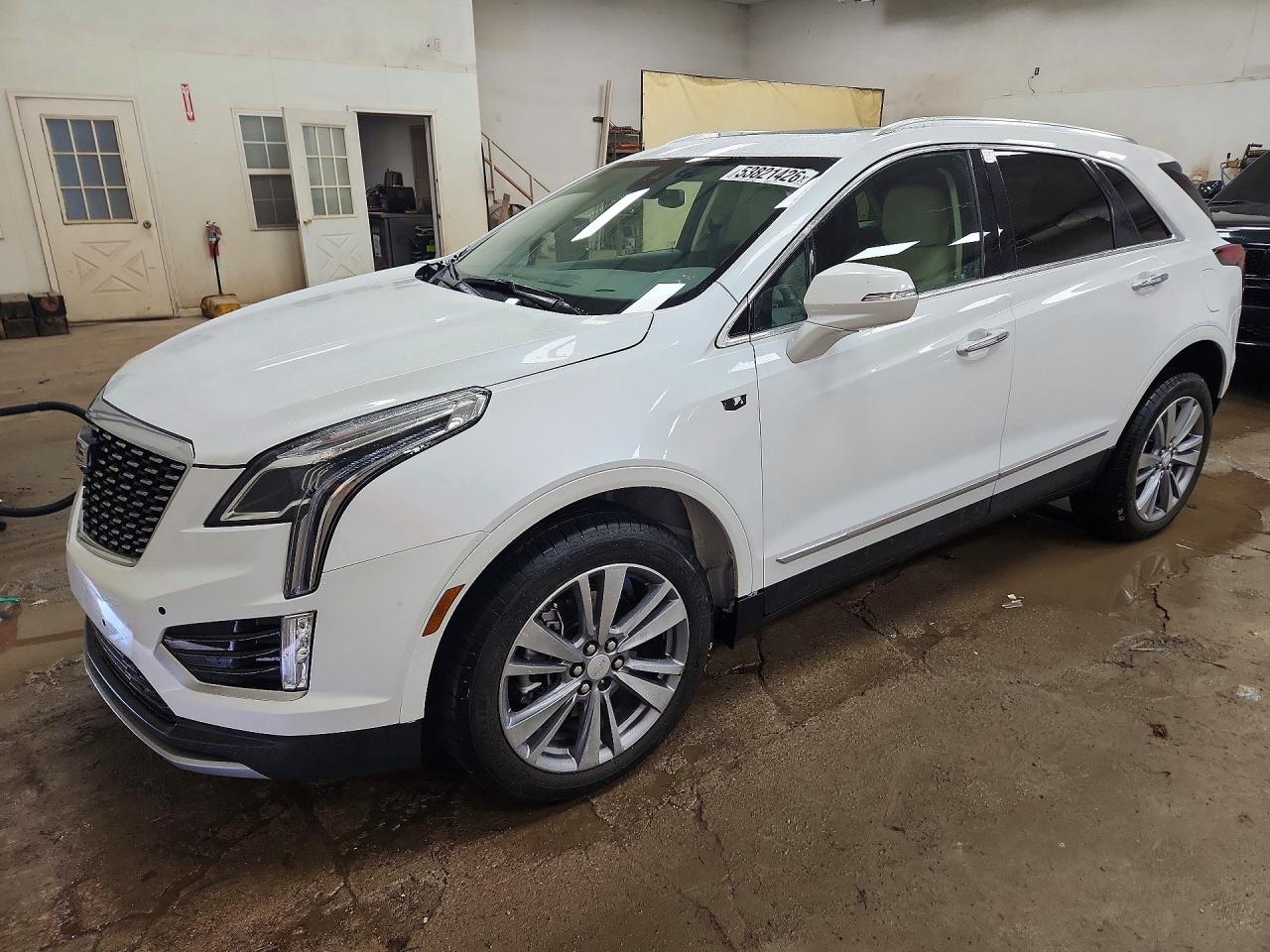 2025 CADILLAC XT5