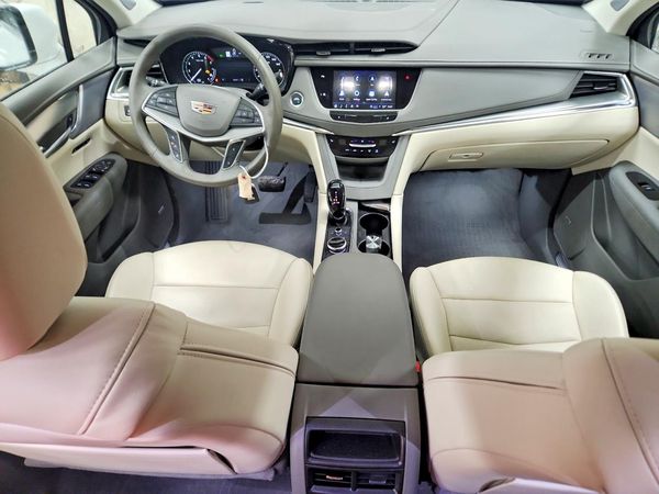 2025 CADILLAC XT5