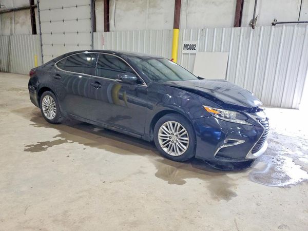 2016 LEXUS ES