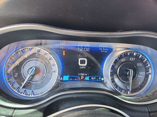 2019 CHRYSLER 300