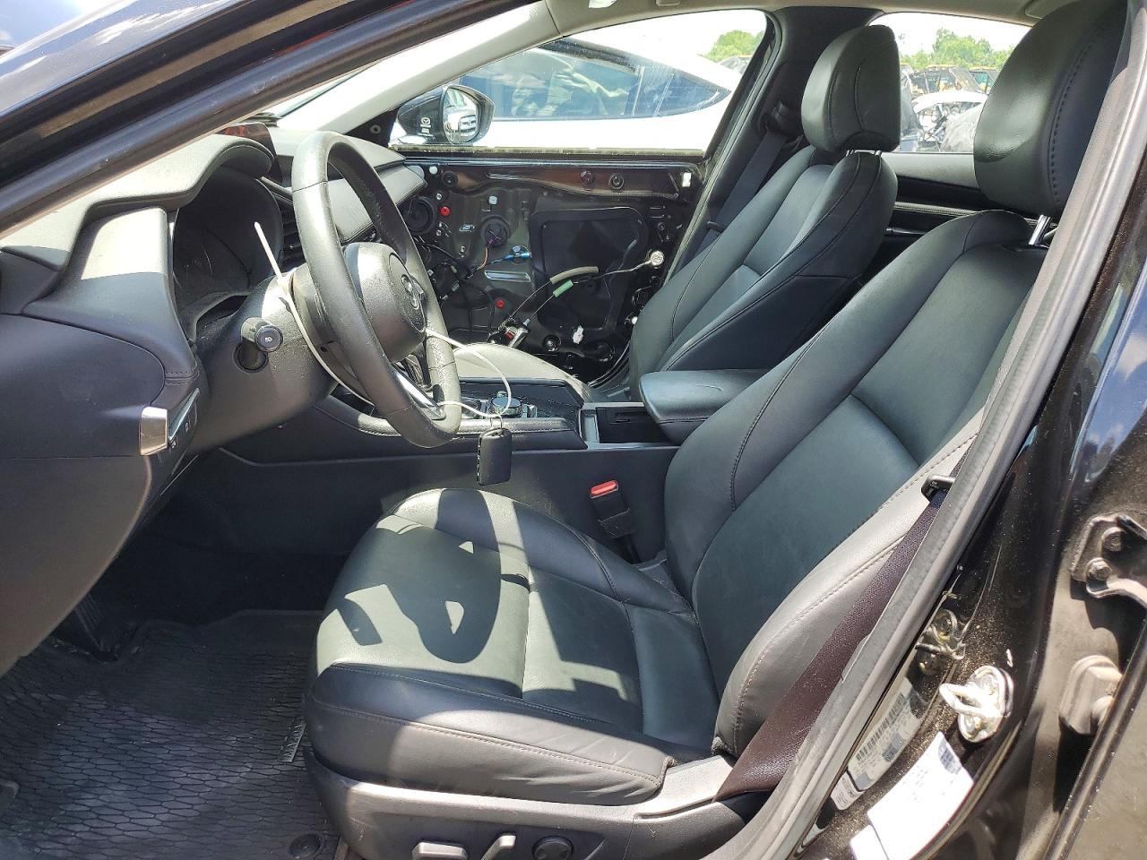2024 MAZDA 3 Preferred Package