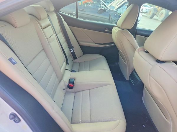 2019 LEXUS IS
