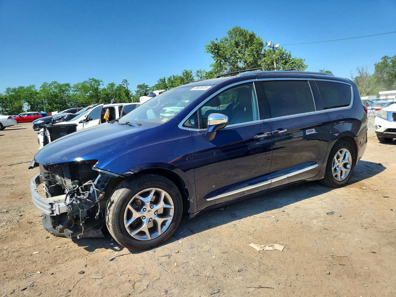 2017 CHRYSLER PACIFICA Limited