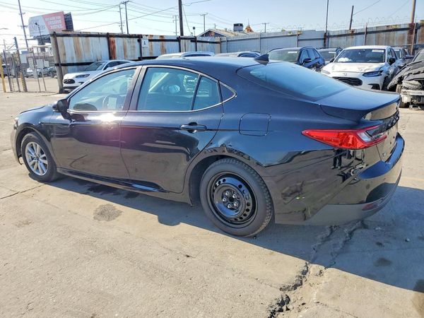 2025 TOYOTA CAMRY