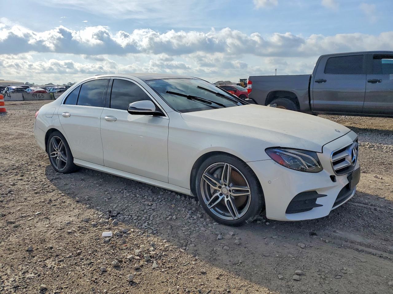 2017 MERCEDES-BENZ E E300-4M