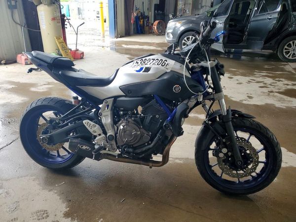 2016 YAMAHA FZ07