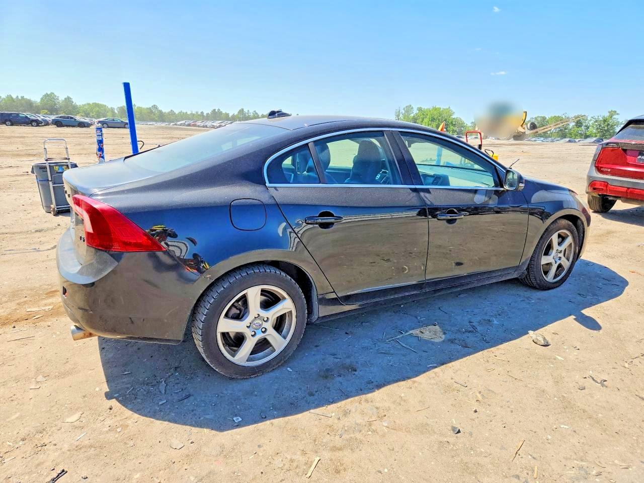 2013 VOLVO S60