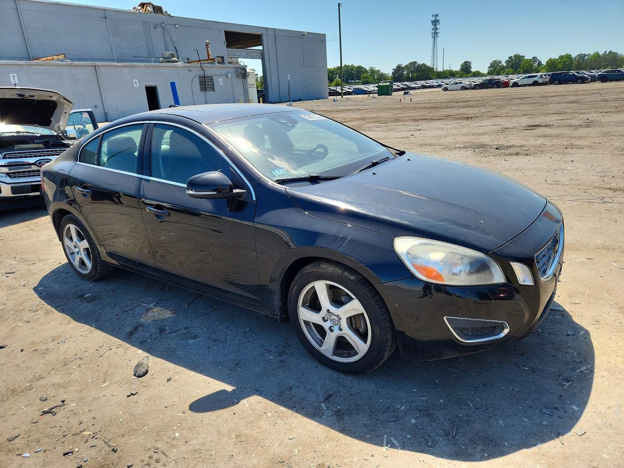 2013 VOLVO S60