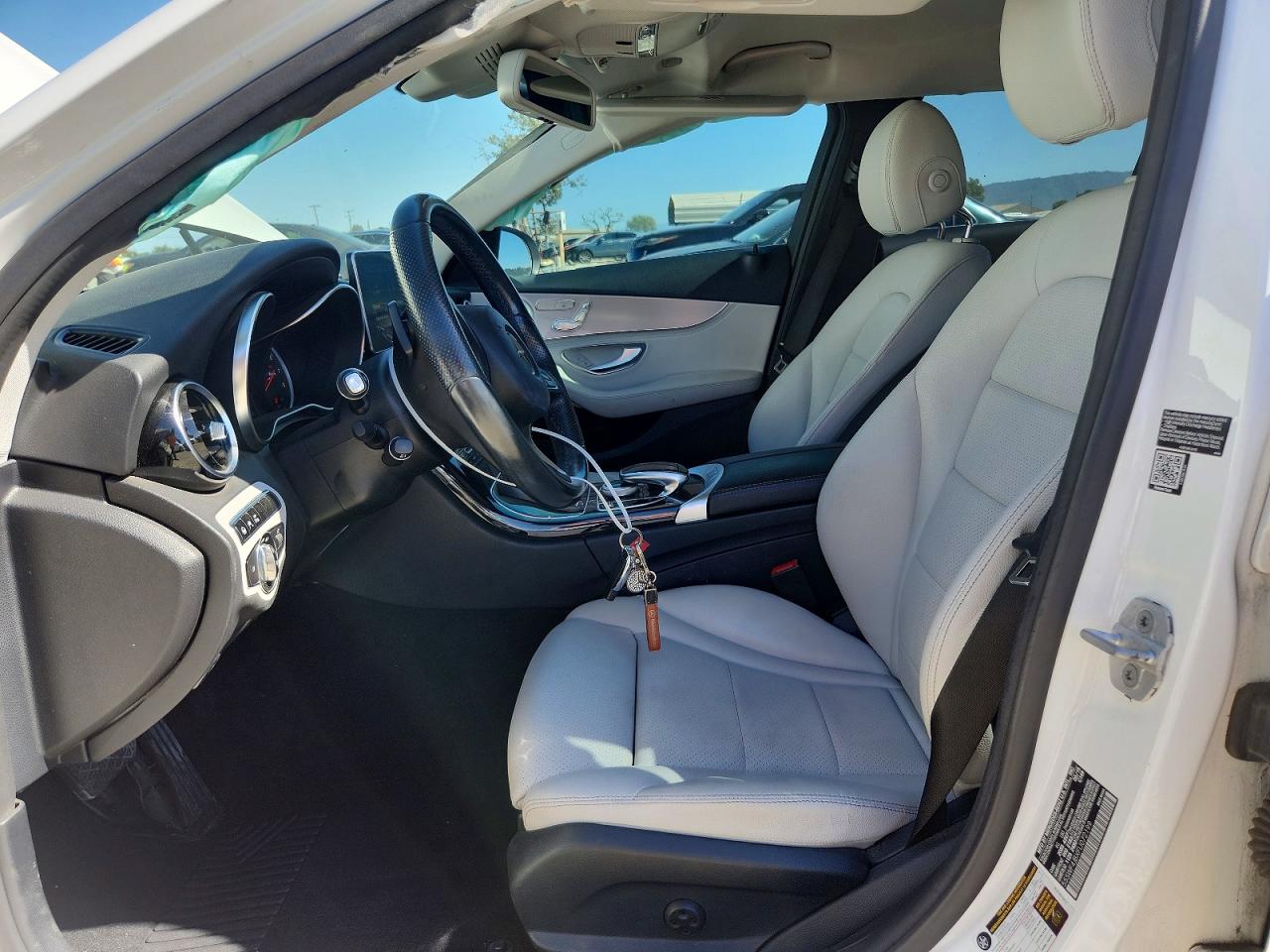 2015 MERCEDES-BENZ C Base