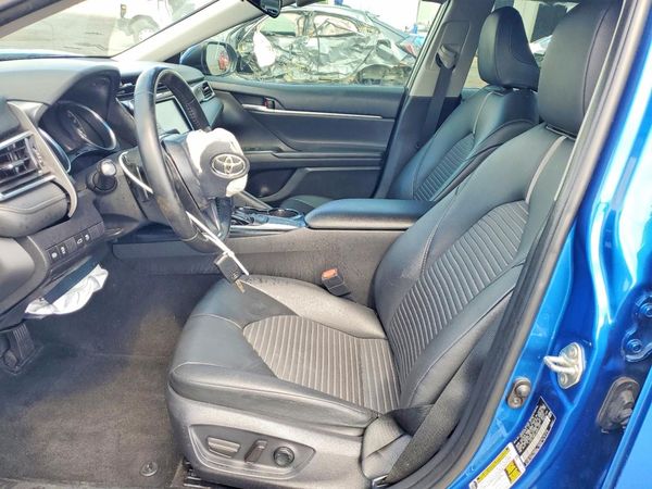 2018 TOYOTA CAMRY L/LE/SE/XLE — DENT