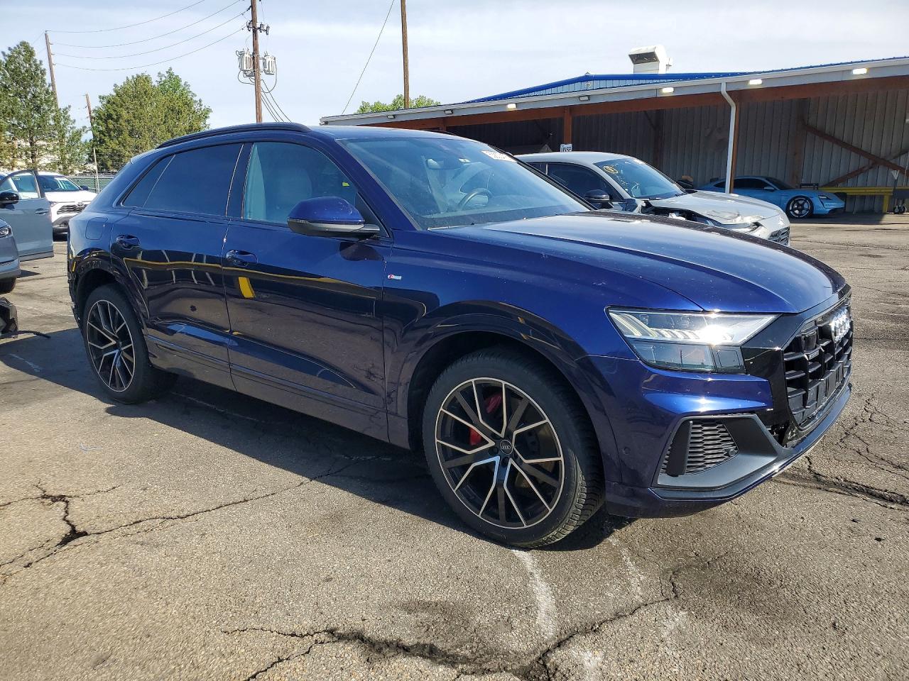 2020 AUDI Q8