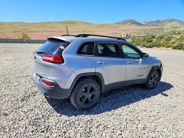 2016 JEEP CHEROKEE LATITUDE 4X4