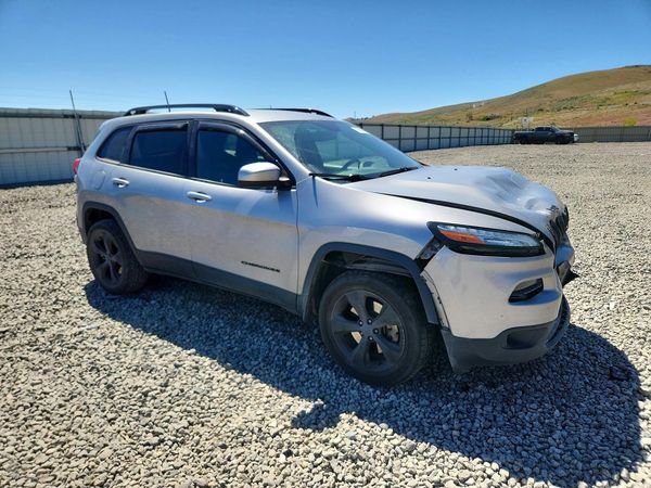 2016 JEEP CHEROKEE LATITUDE 4X4