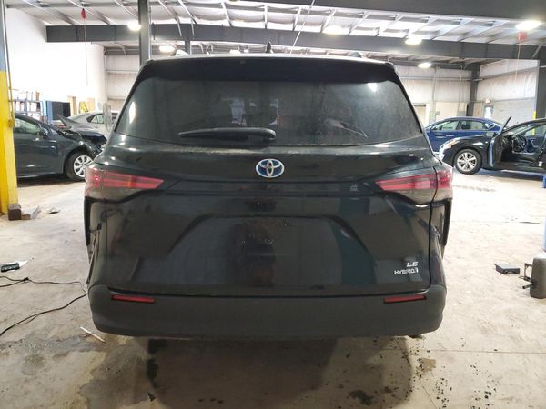 2021 TOYOTA SIENNA LE Plus Package — DIRR