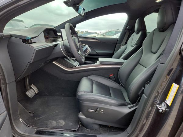 2025 TESLA MODEL X