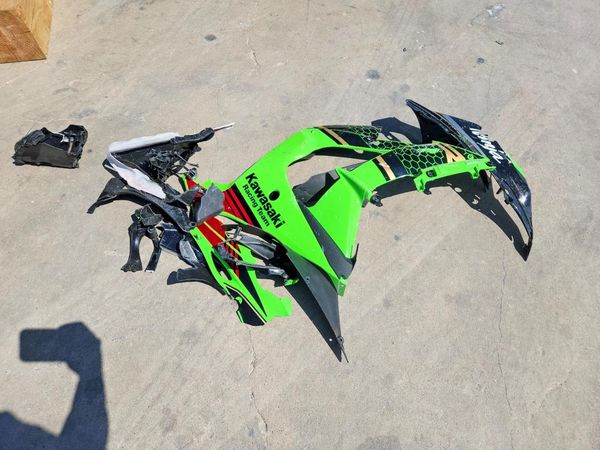 2020 KAWASAKI ZX1002