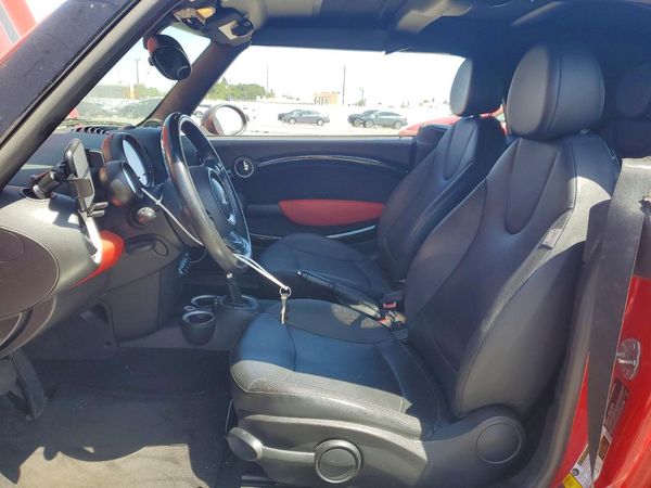 2013 MINI COOPER
