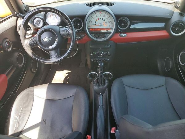 2013 MINI COOPER