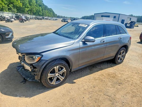 2016 MERCEDES-BENZ GLC GLC300