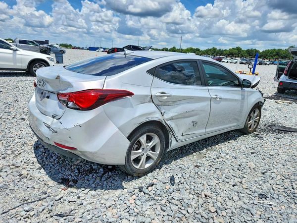 2016 HYUNDAI ELANTRA