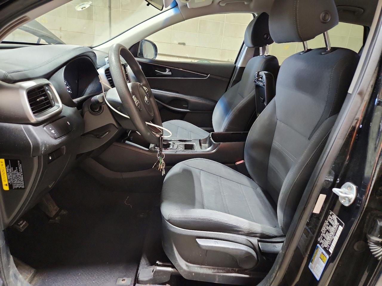 2018 KIA SORENTO L, LX