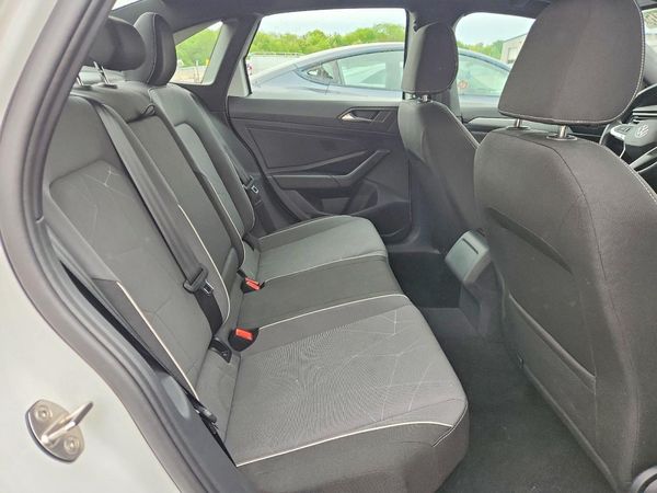 2025 VOLKSWAGEN JETTA Sport