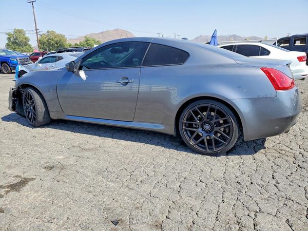 2015 INFINITI Q60 COUPE