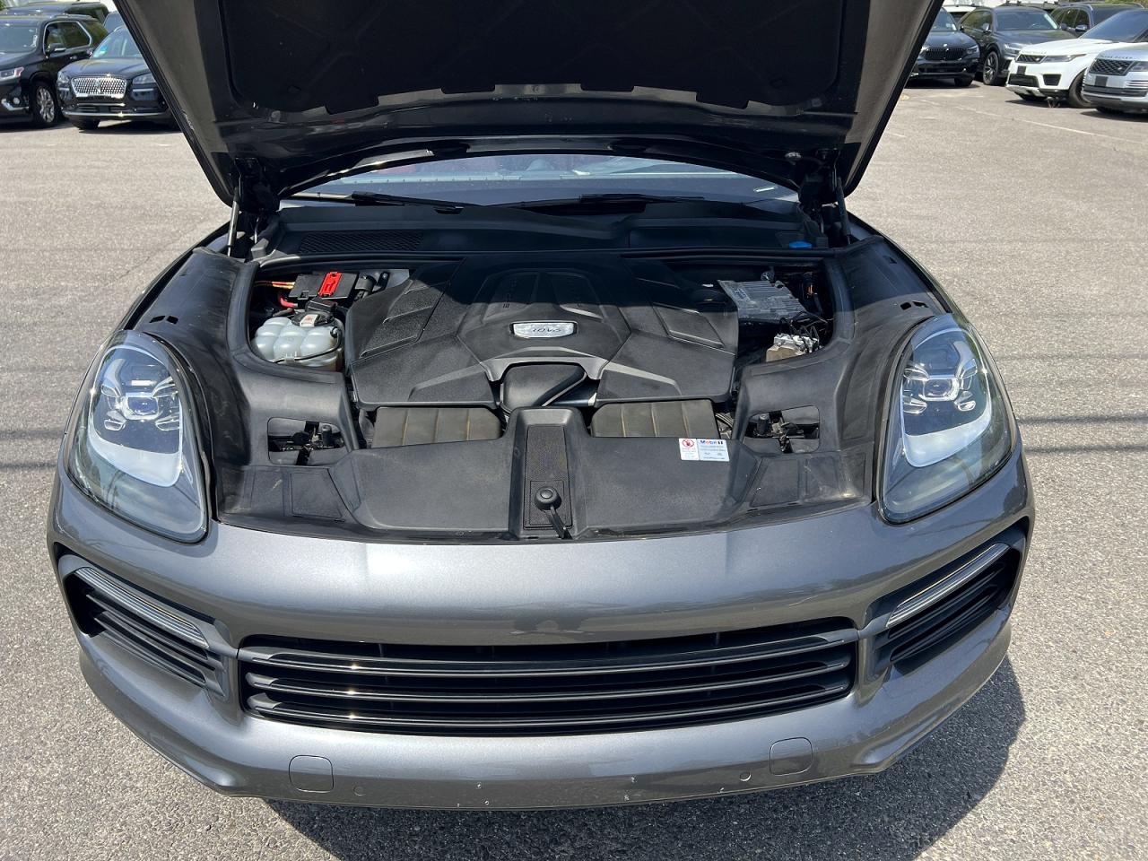2019 PORSCHE CAYENNE
