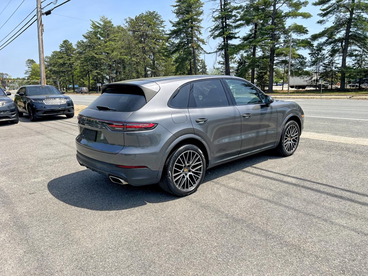2019 PORSCHE CAYENNE