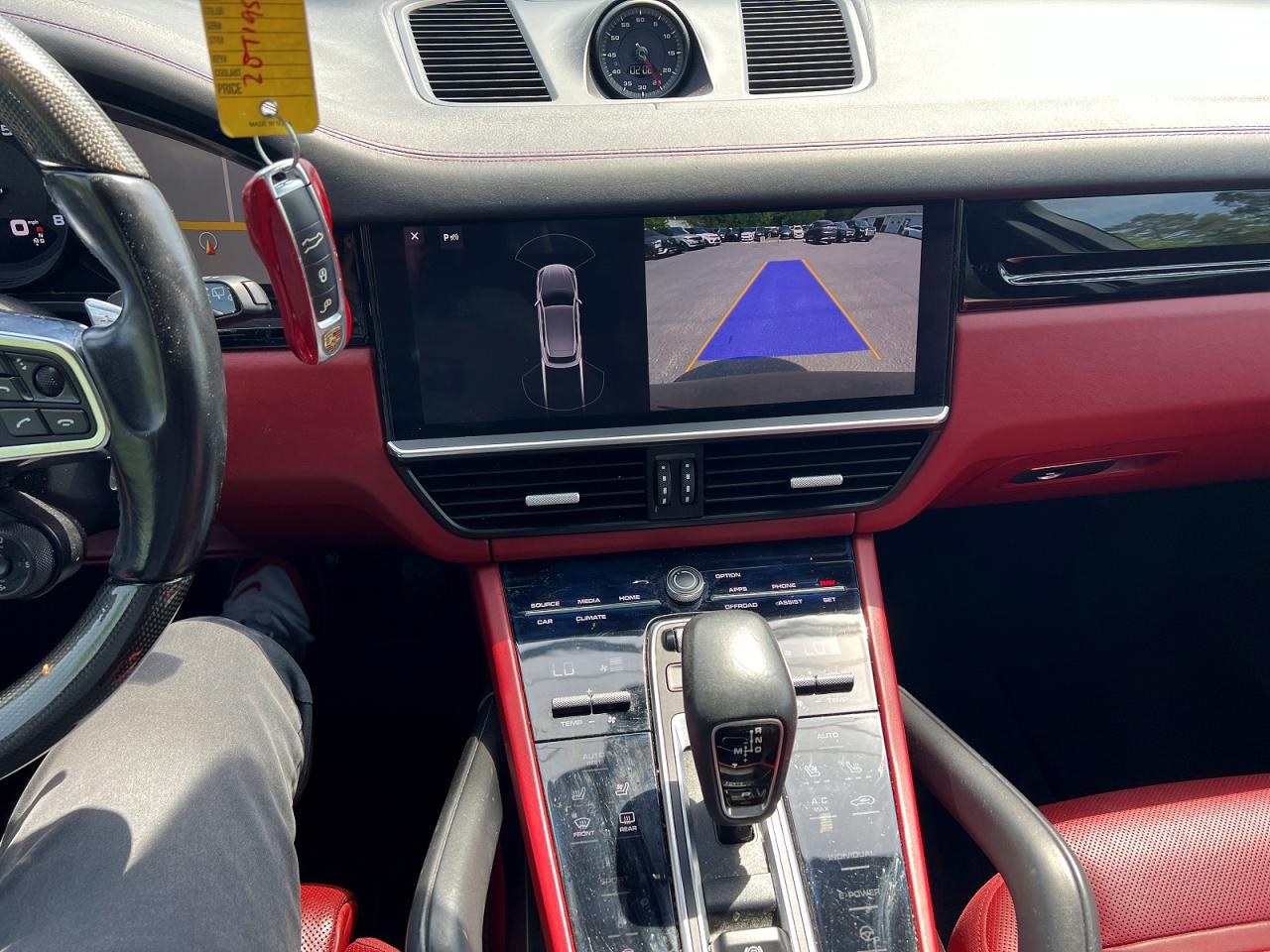 2019 PORSCHE CAYENNE