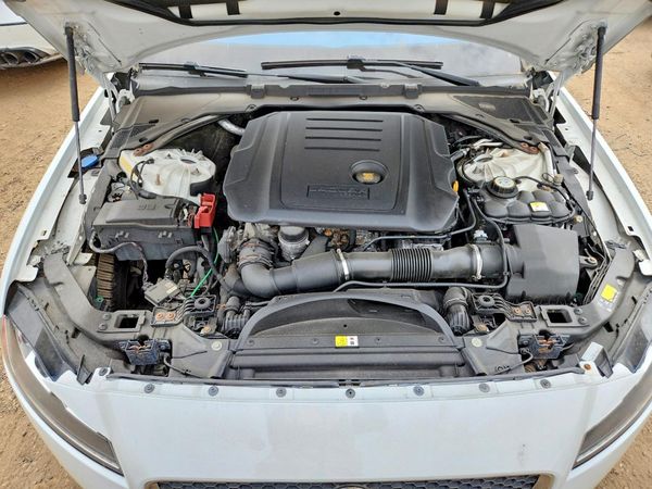 2017 JAGUAR XF