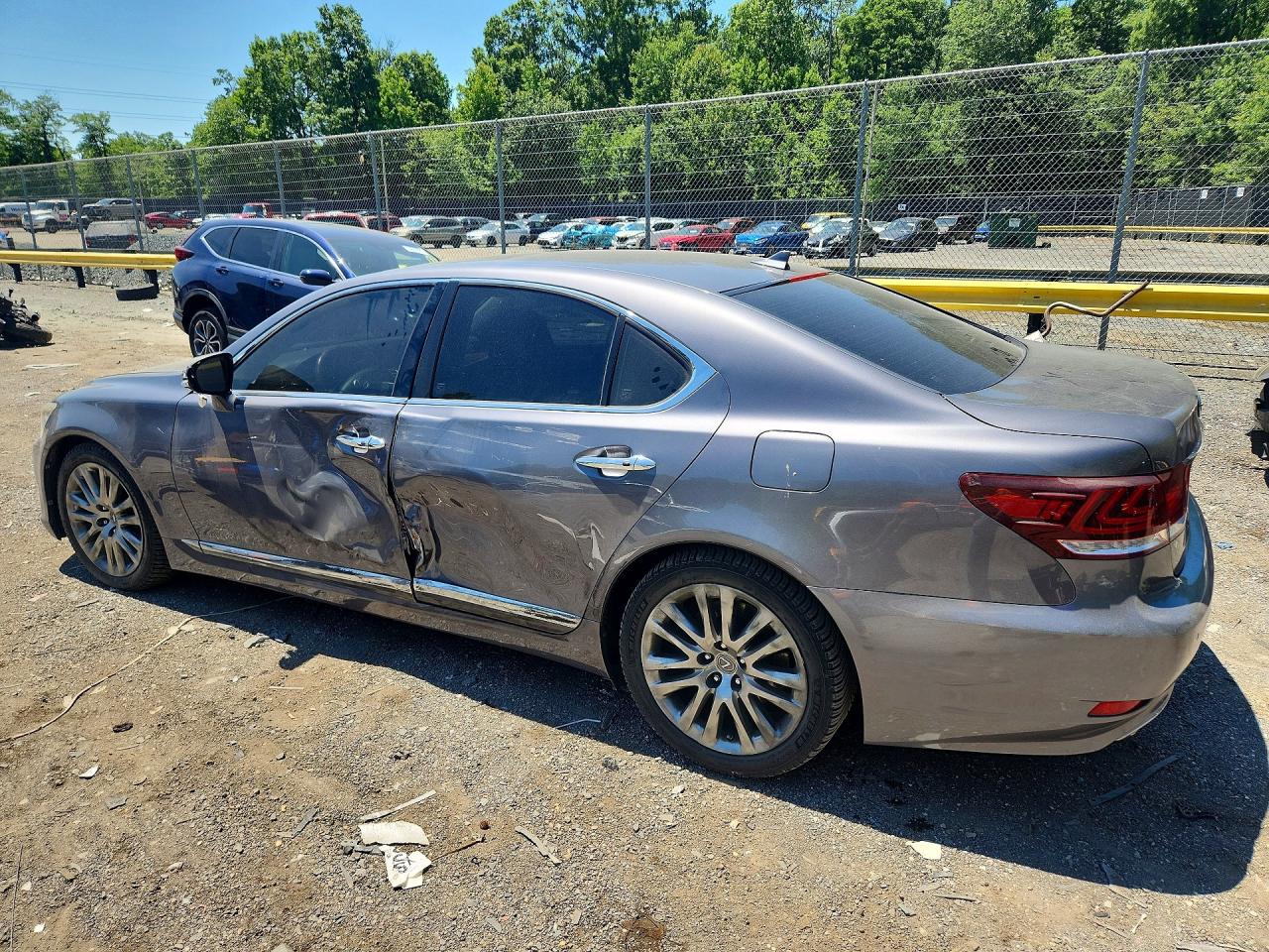 2013 LEXUS LS 460