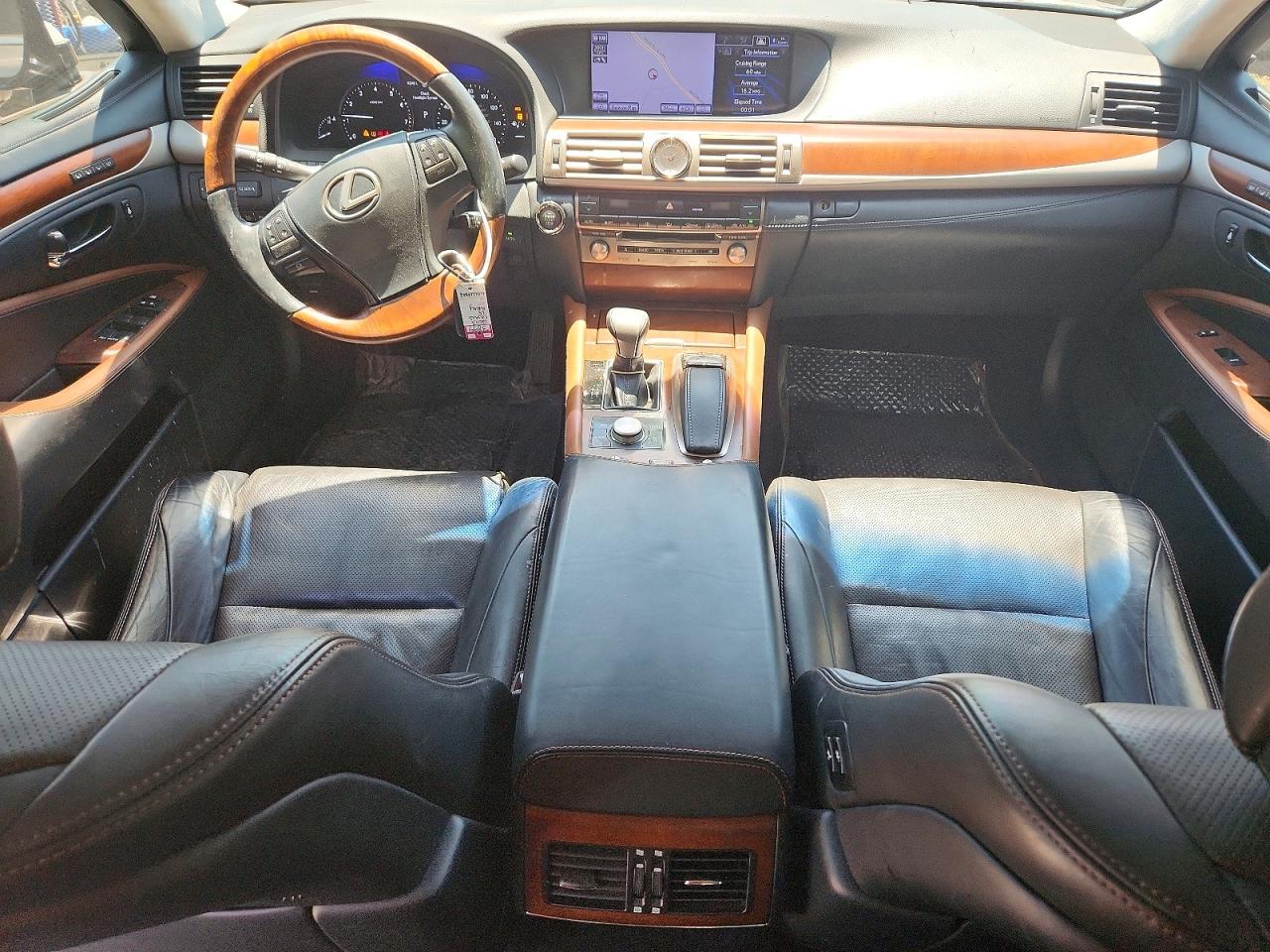 2013 LEXUS LS 460