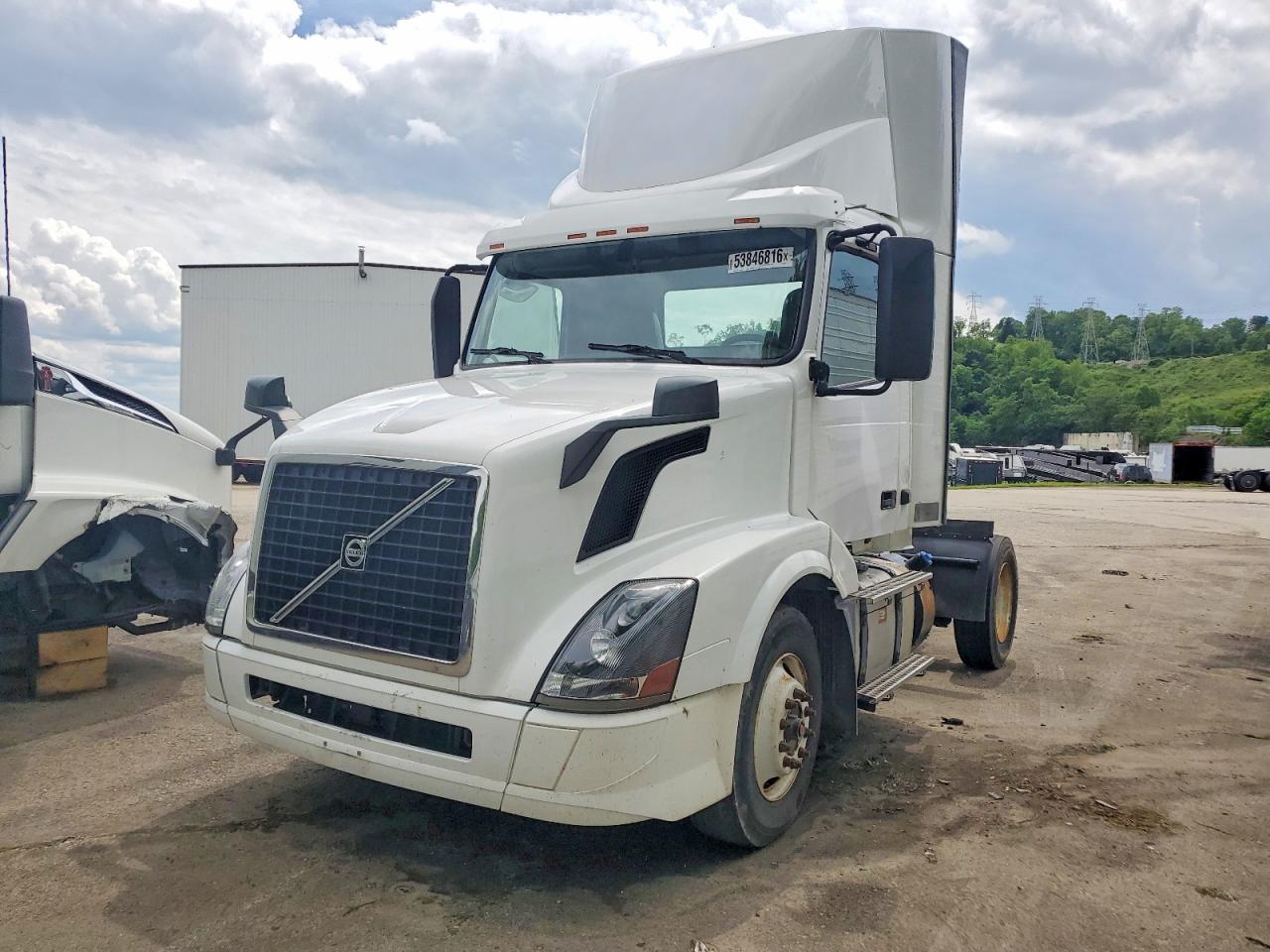 2018 VOLVO VNL