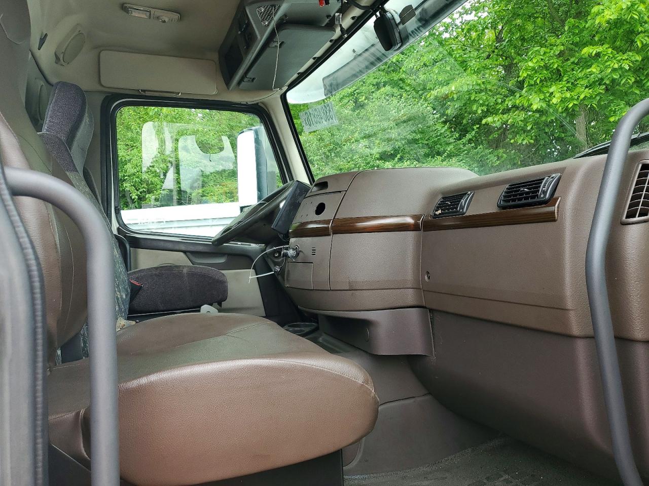 2018 VOLVO VNL