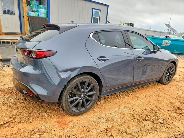 2021 MAZDA 3