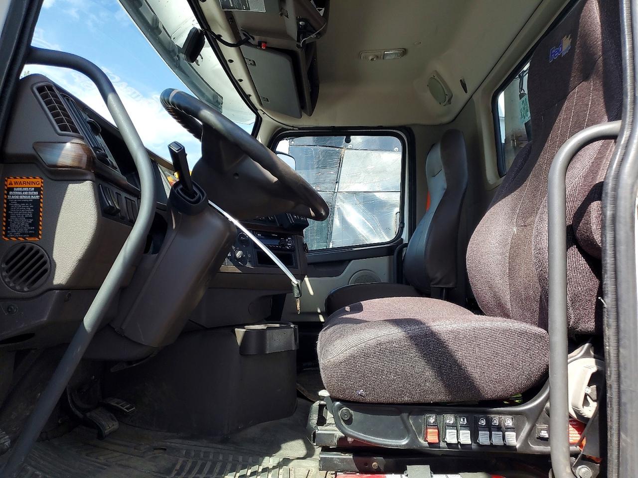2018 VOLVO VNL
