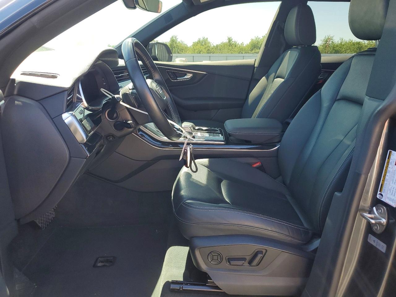 2021 AUDI Q8