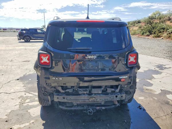 2017 JEEP RENEGADE LATITUDE 4X4