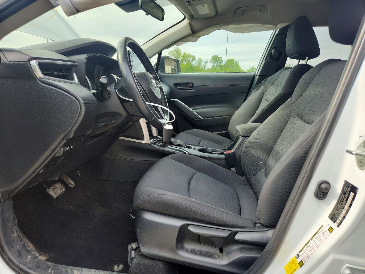 2022 TOYOTA COROLLA CROSS LE