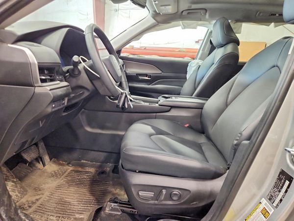 2026 TOYOTA GRAND HIGHLANDER