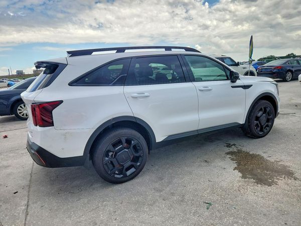 2025 KIA SORENTO